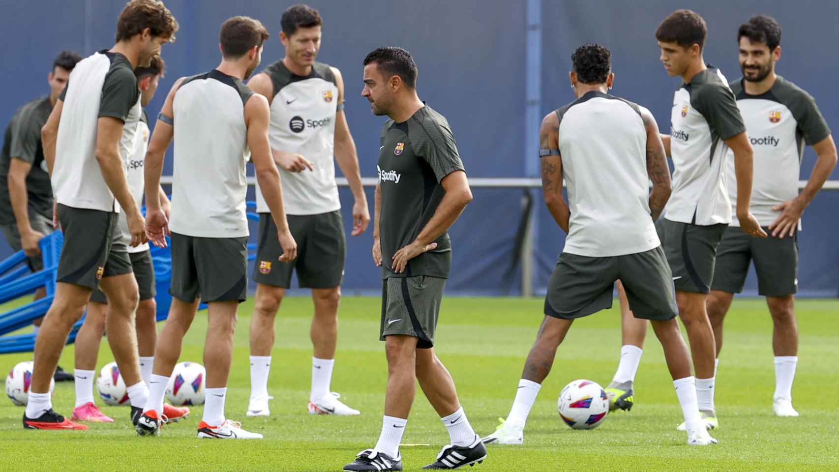 Xavi Hernández, durante una sesión de entrenamiento con el FC Barcelona