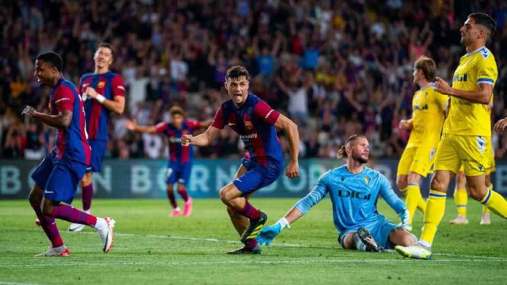 Pedri celebra su gol anotado contra el Cádiz