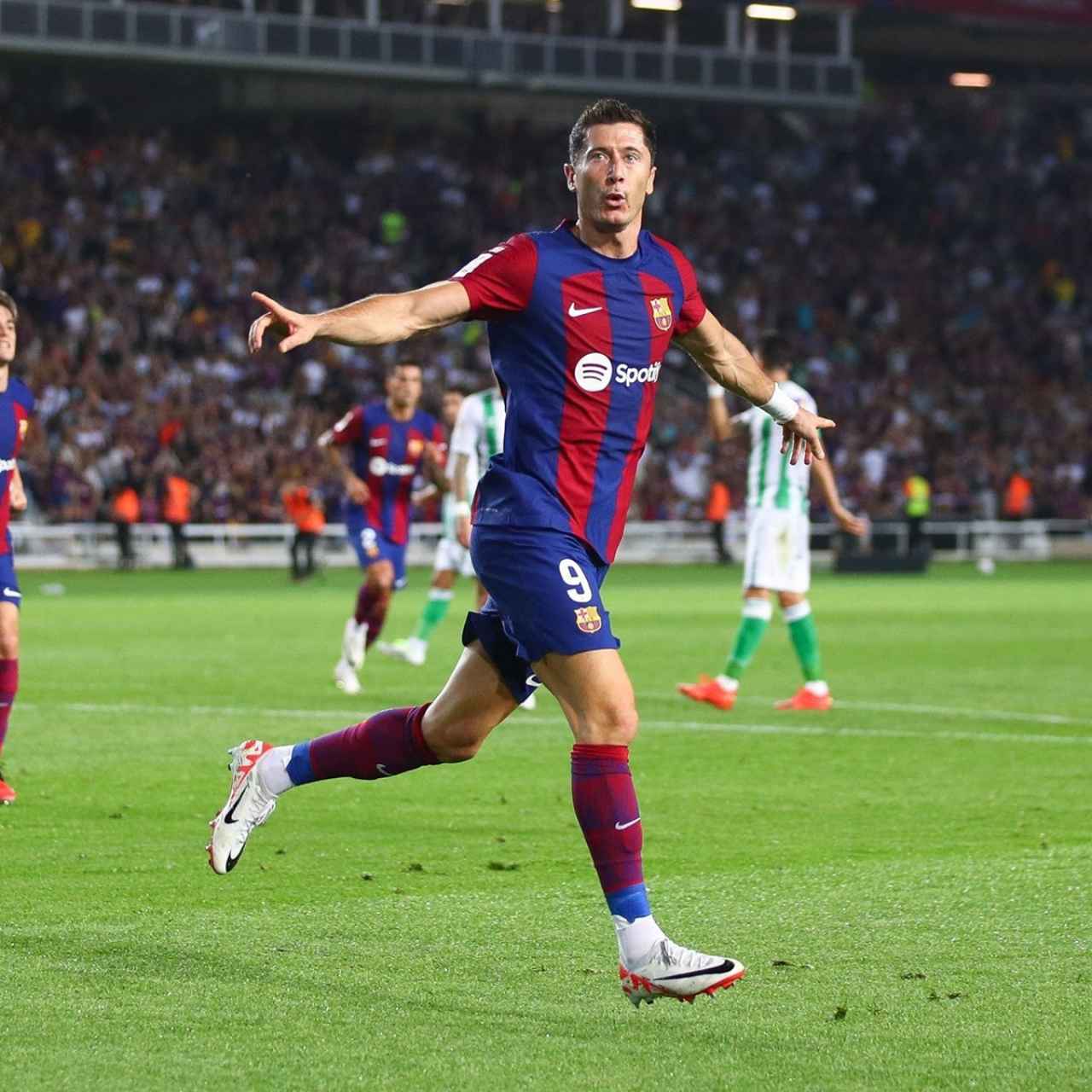 Robert Lewandowski, celebrando el gol marcado contra el Betis