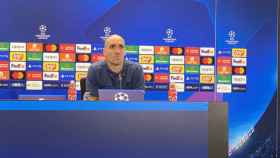Oriol Romeu, durante la rueda de prensa previa al estreno en Champions