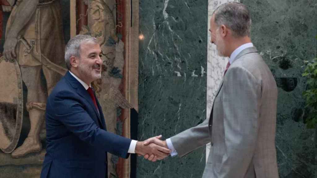 El alcalde de Barcelona, Jaume Collboni, con el Rey Felipe VI en Barcelona