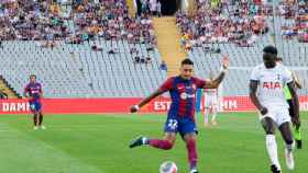 Lance de un partido del FC Barcelona en el Estadio Olímpico de Montjuïc