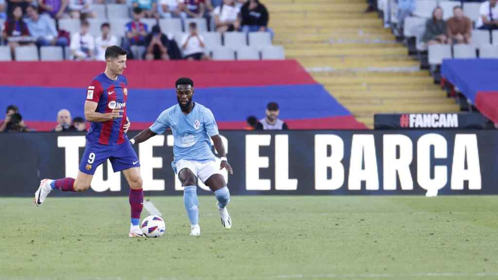 Lewandowski enfrenta a Bamba en el Barça-Celta