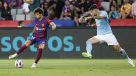 Joao Félix, ante Unai Núñez, del Celta