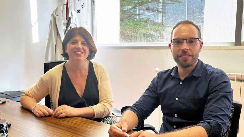 Los profesores Dolores Jiménez y Ángel Fernández, de la Universidad de Granada