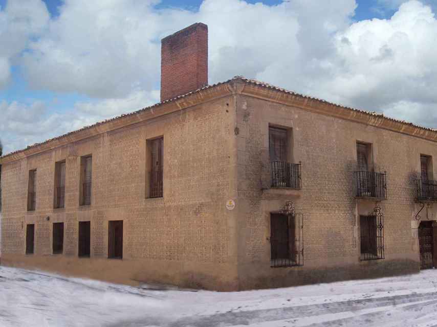 Casa de la familia Gil de Biedma en Nava de la Asunción