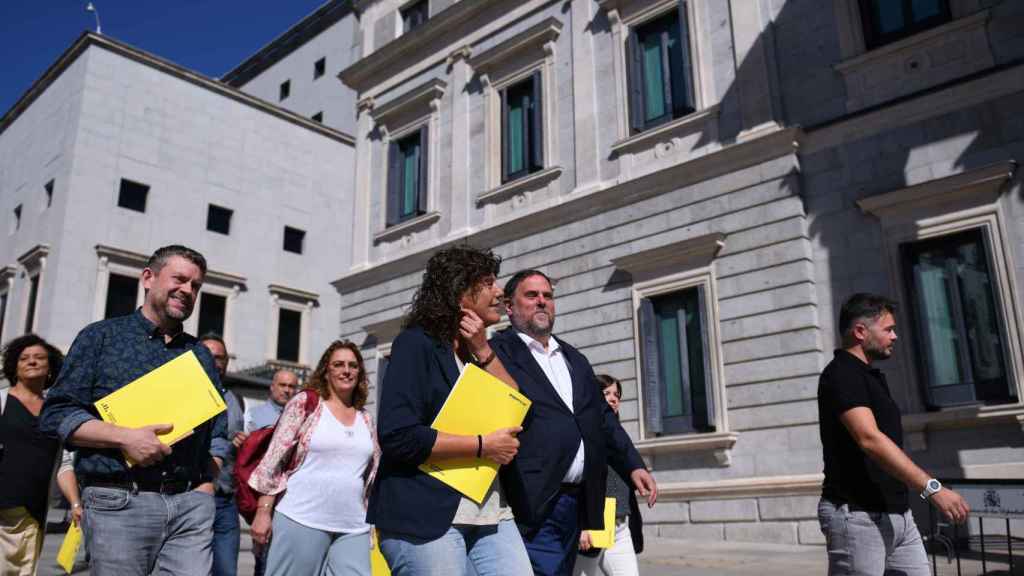 Oriol Junqueras, presidente de ERC, a las puertas del Congreso, este jueves