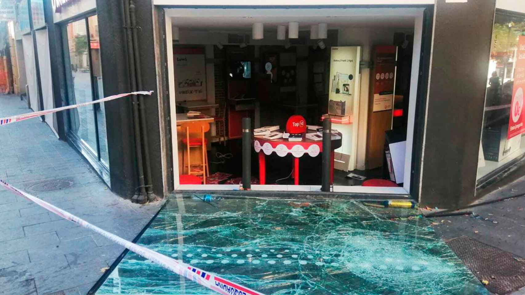 Un comercio atacado en Molins de Rei (Barcelona) en los saqueos de madrugada