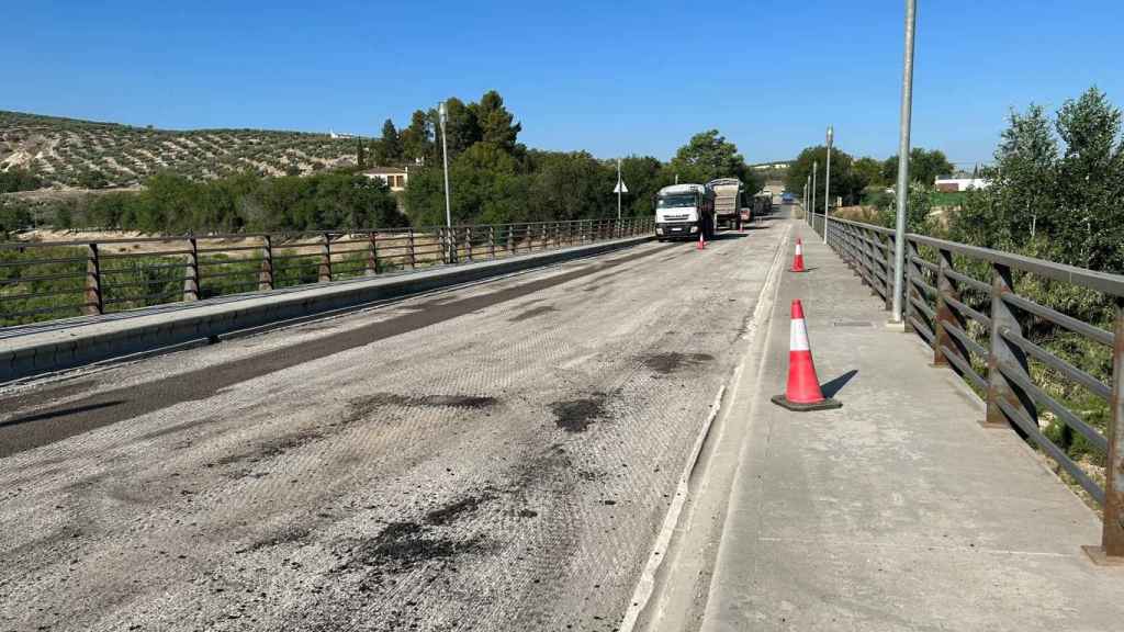 Trabajos de conservación en una carretera / EP