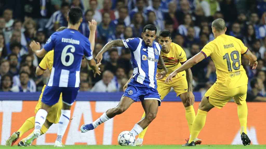 Lance del partido entre el Oporto y el Barça