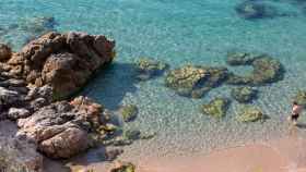 La playa de las Roques de Calella