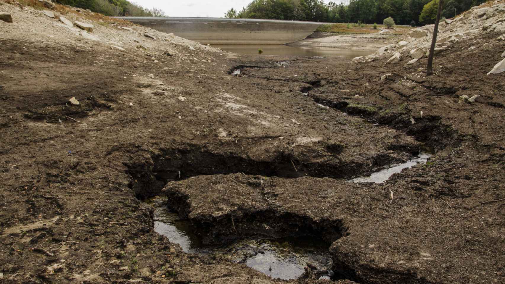 El pantano de Santa Fe seco, en el parque natural del Montseny, a 19 de septiembre de 2023, en Fogás de Monclús, Barcelona, Catalunya (España)