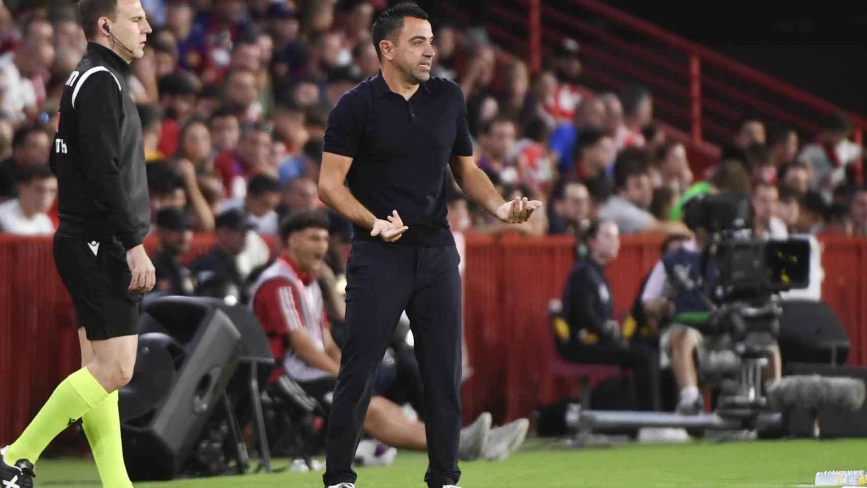 Xavi Hernández, durante el partido del Barça frente al Granada