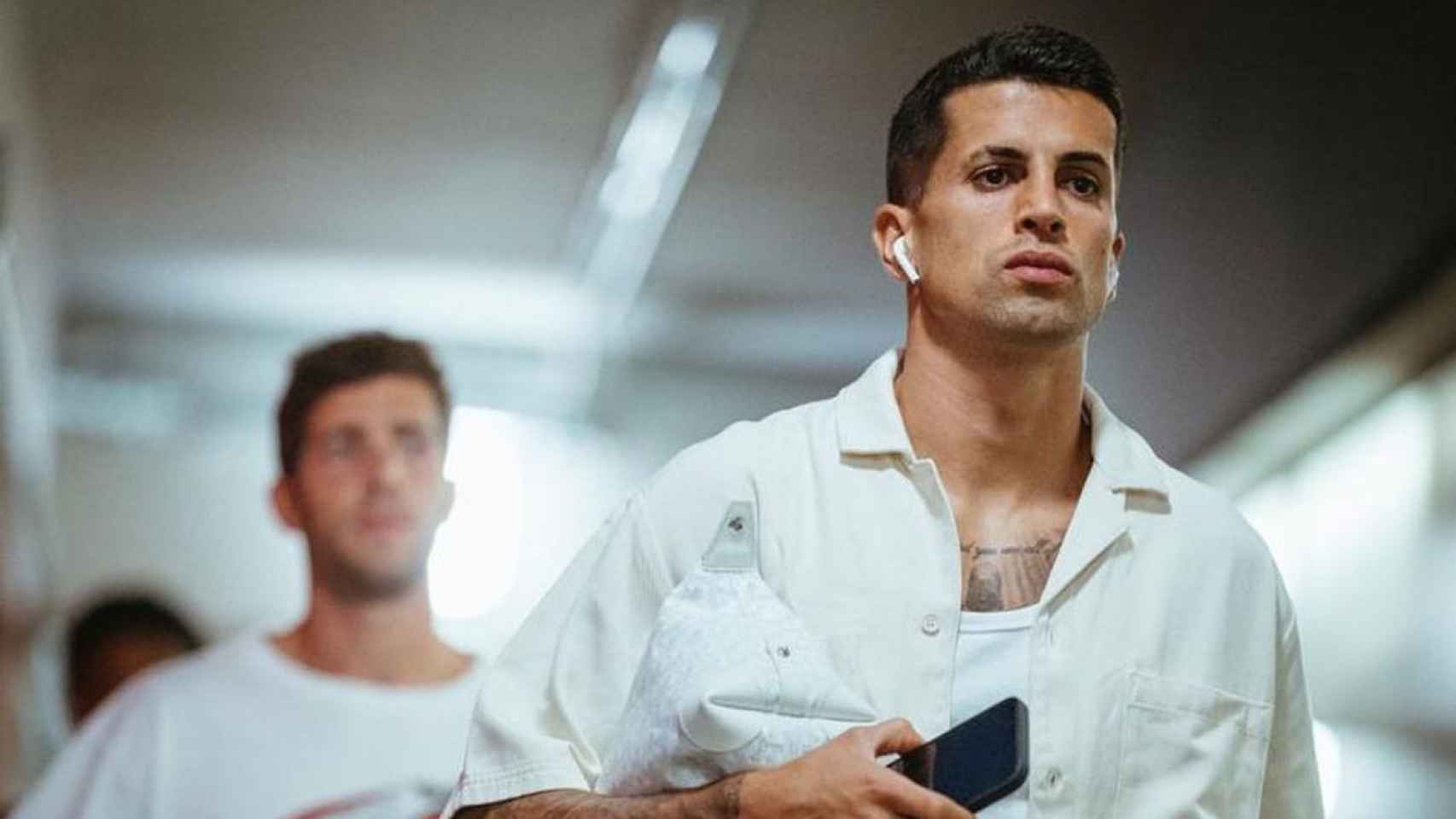 Joao Cancelo, en un desplazamiento del Barça