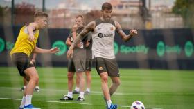 Iñigo Martínez y Fermín López, en un entrenamiento del Barça