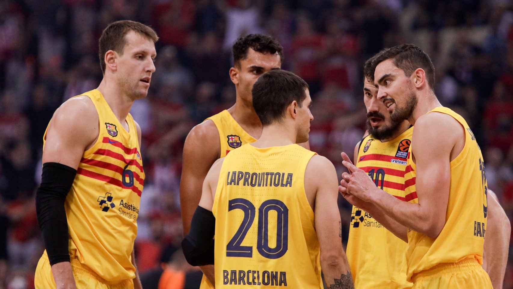 La conversación de los jugadores del Barça de basket en el partido contra el Olympiacos