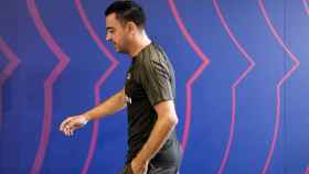 Xavi Hernández, abandonando la sala de prensa del FC Barcelona