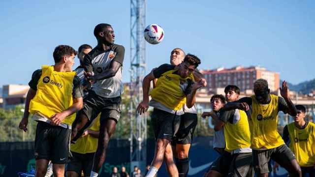 El filial y el primer equipo del Barça entrenan juntos en la Ciutat Esportiva