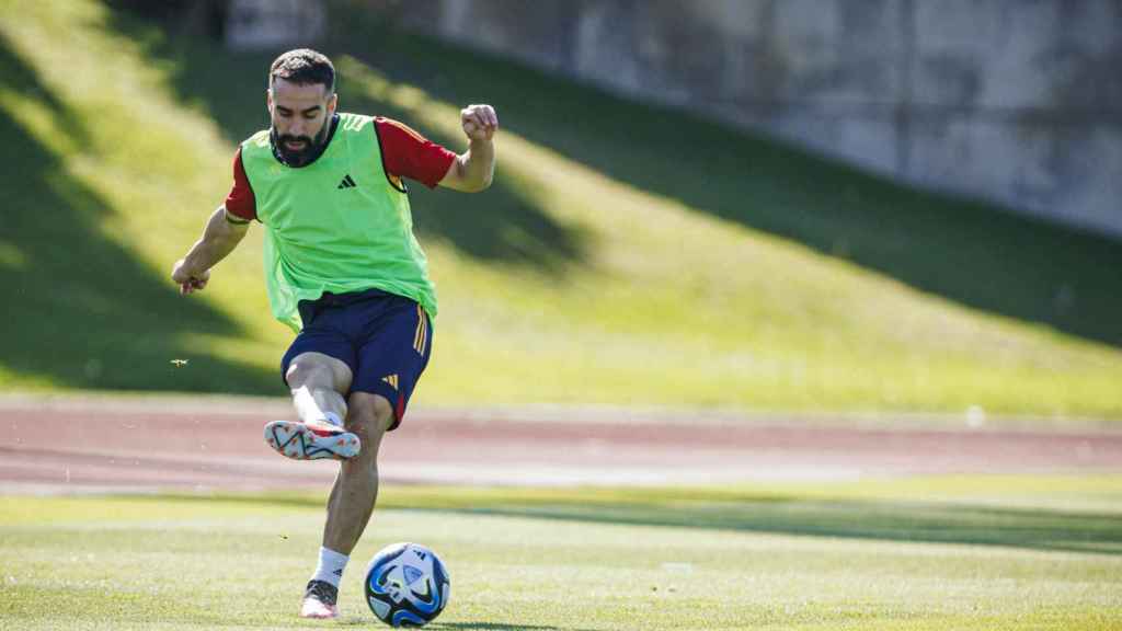 Dani Carvajal, durante un entrenamiento con la selección española