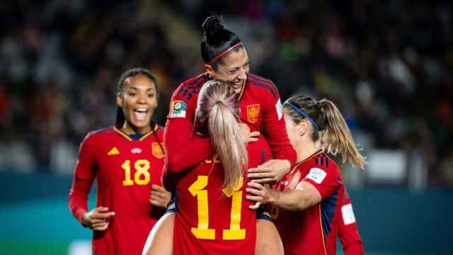 Jenni Hermoso, celebrando un gol con sus compañeras de España