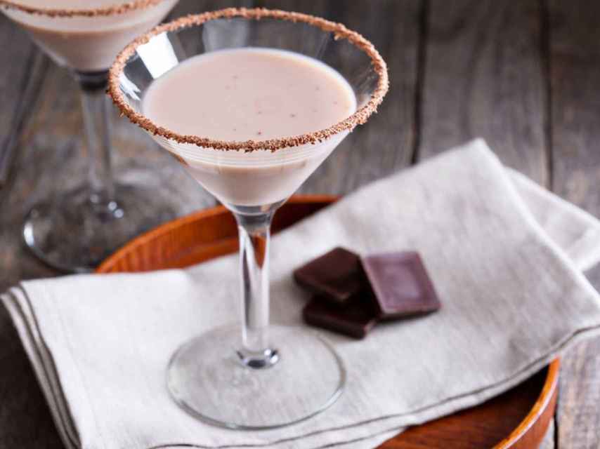 Un coctel con chocolate