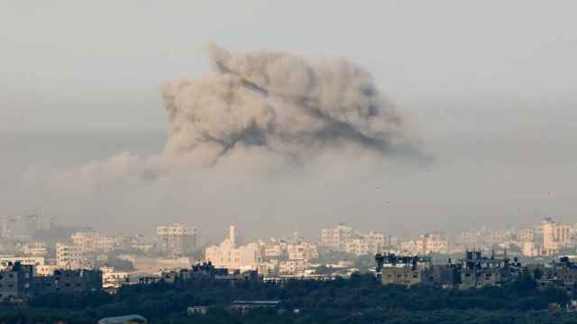 Bombardeo en Gaza durante la mañana del 18 de octubre de 2023