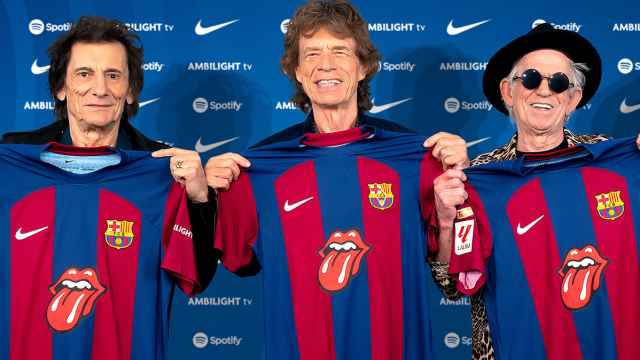 Los Rolling Stones posan con la camiseta del FC Barcelona