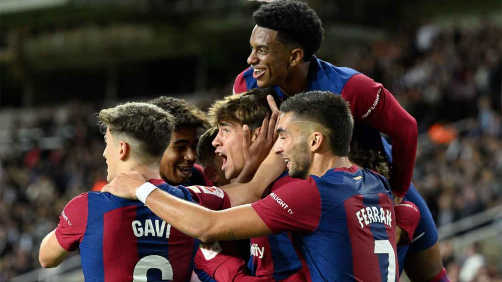 El FC Barcelona, celebrando el gol de Marc Guiu contra el Athletic