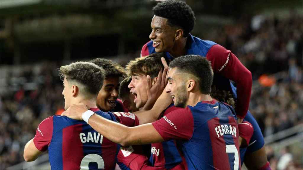 El FC Barcelona, celebrando el gol de Marc Guiu contra el Athletic