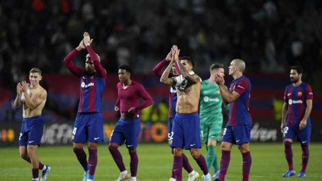 Los jugadores del Barça celebran su victoria ante el Shakhtar