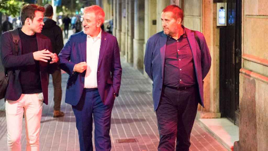 El alcalde Jaume Collboni durante su visita al Gaixample