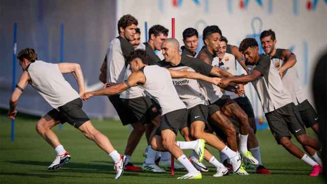 El FC Barcelona, durante un entrenamiento en la Ciutat Esportiva