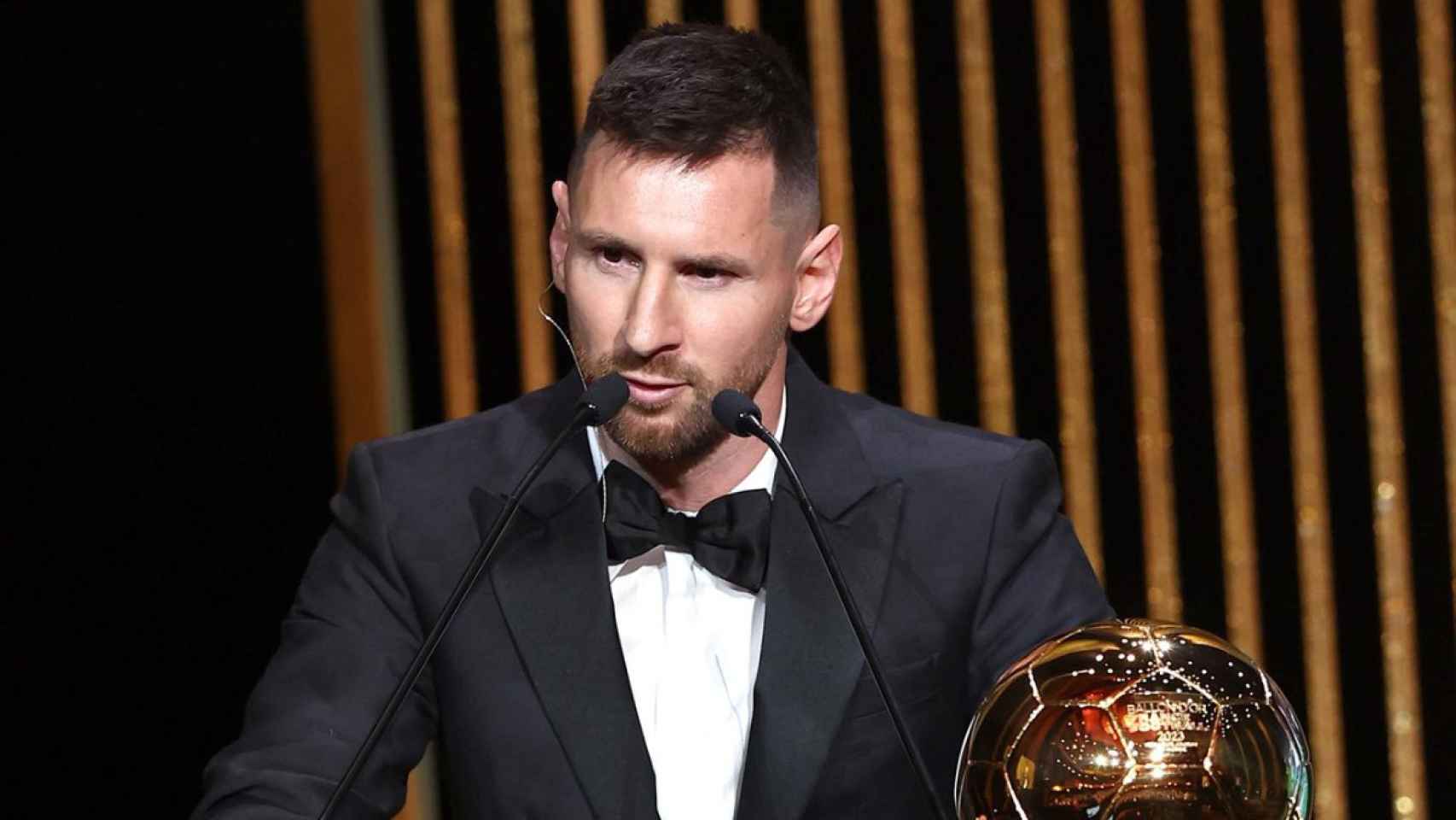 Leo Messi recibe su octavo Balón de Oro