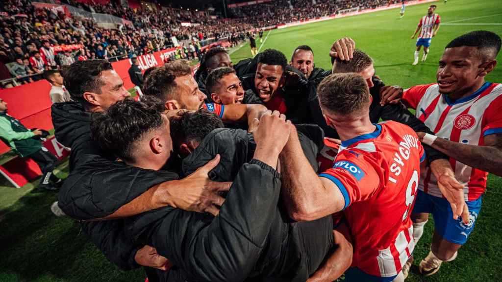 Los jugadores del Girona celebran el gol de la victoria contra el Celta de Vigo