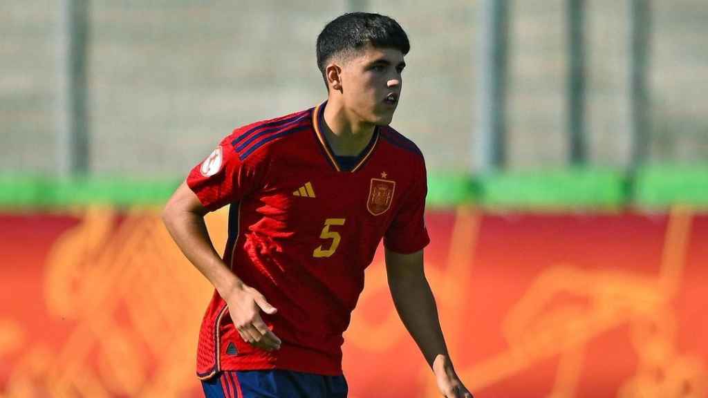 Pau Cubarsí, con la selección española sub-17