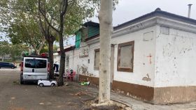 Una vivienda habitada en las 'casas baratas' del Bon Pastor