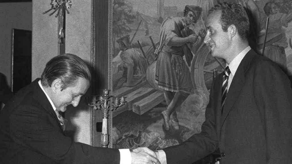 Juan Carlos I y Tato Fernández-Miranda