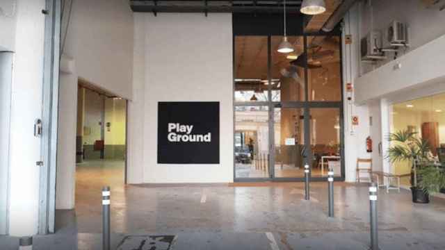 Acceso a la redacción de PlayGround en Barcelona