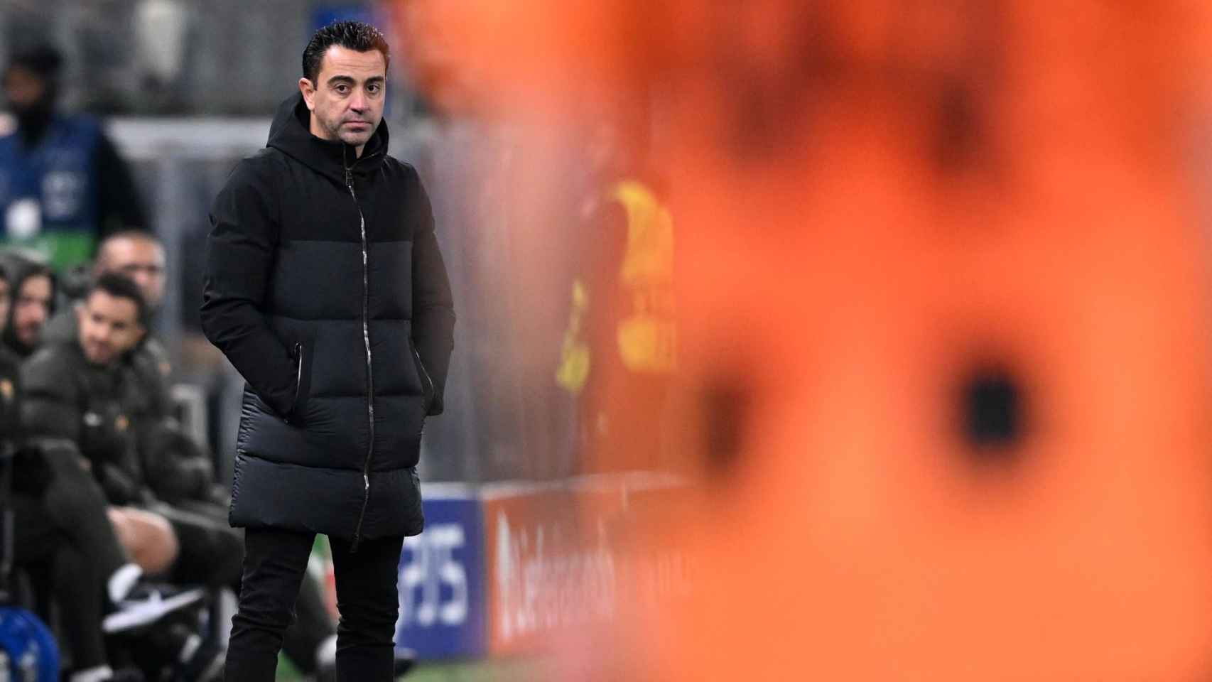 Xavi Hernández, preocupado en Hamburgo