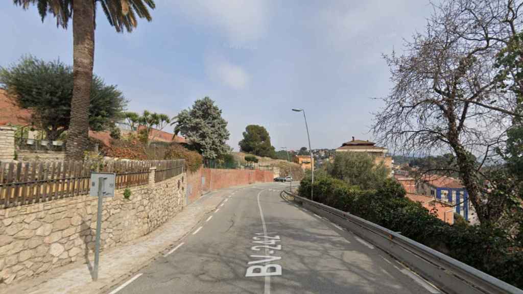 Carretera comarcal BV-241 a su paso por Corbera de Llobregat