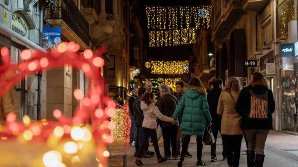 Calle con luces de Navidad