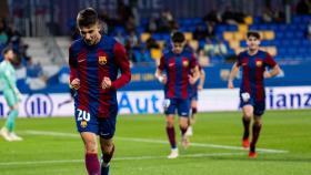 Unai Hernández celebra uno de sus dos goles contra el Sabadell