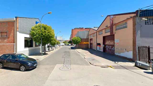 La calle donde fue agredido con brutalidad el sintecho de Balàfia, en Lleida