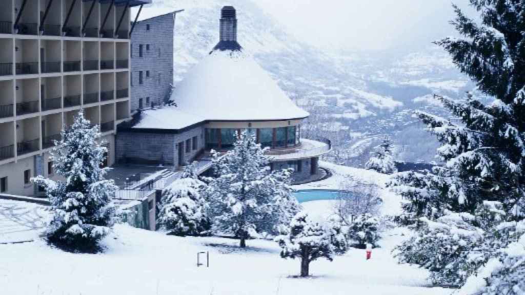 Parador de Vielha nevado