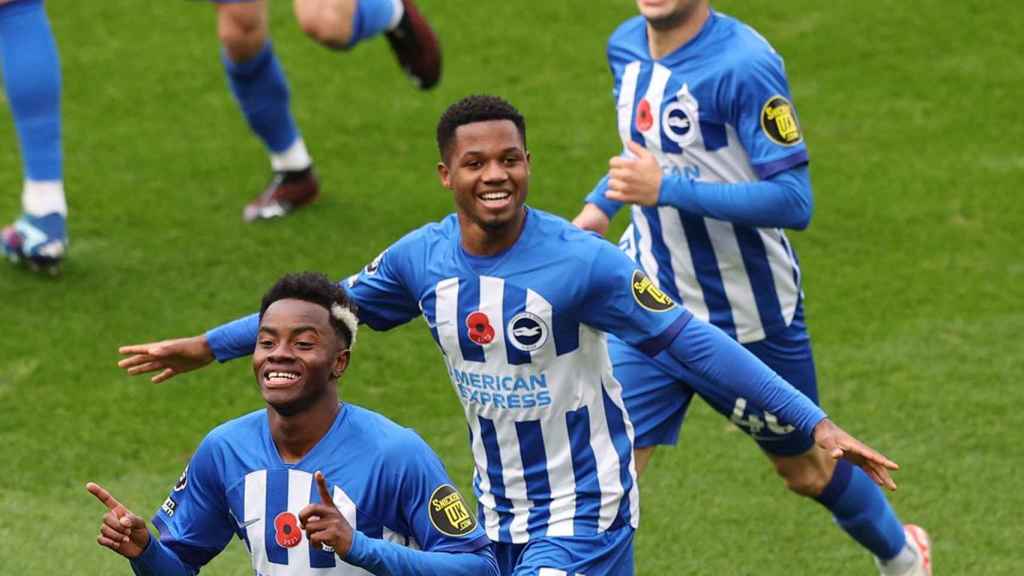 Ansu Fati festeja una victoria del Brighton en la Premier League