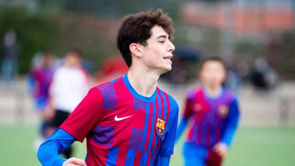 Óscar Gistau, delantero del Barça de 15 años