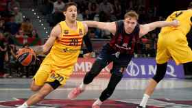 Nico Laprovittola, defendido por Sander Raieste en el Baskonia-Barça