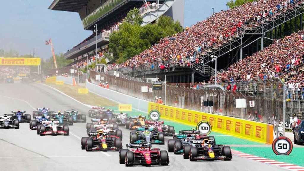 Imagen de una salida de una carrera de F1 en el Circuito de Cataluña