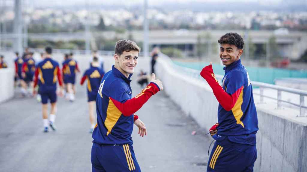 Gavi y Lamine Yamal, juntos en la concentración de la selección española