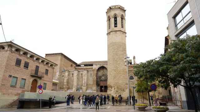 Vecinos en la iglesia de Sant Llorenç de Lleida